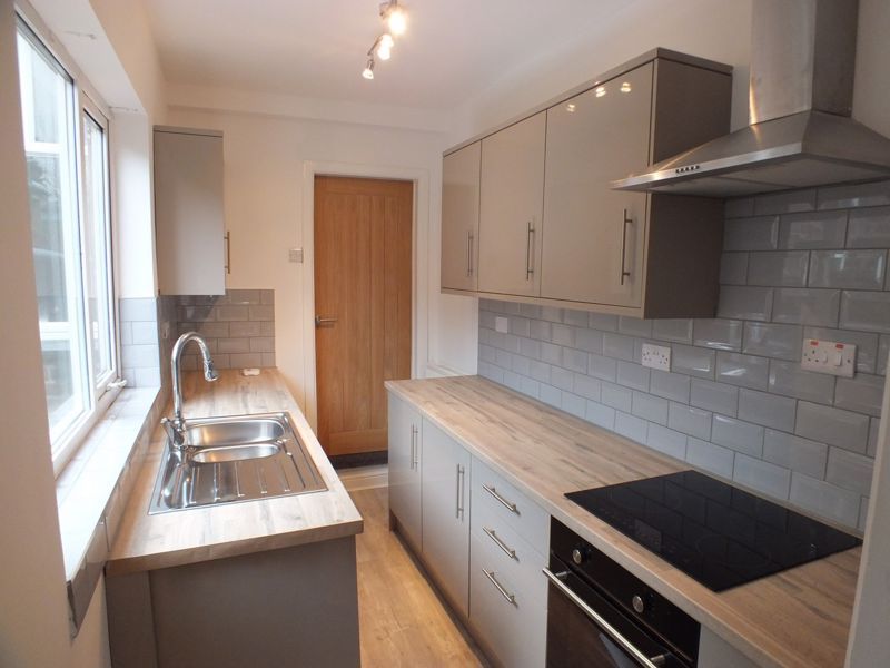 Property photo 3 of 14 Photo 4