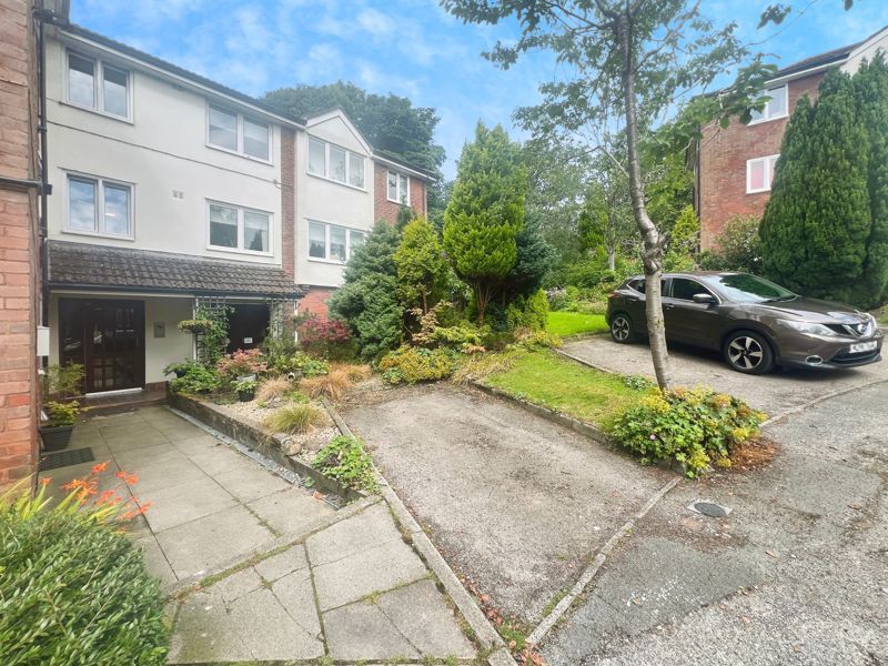 Property photo 1 of 18 Front External