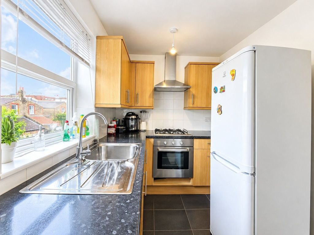 Property photo 2 of 5