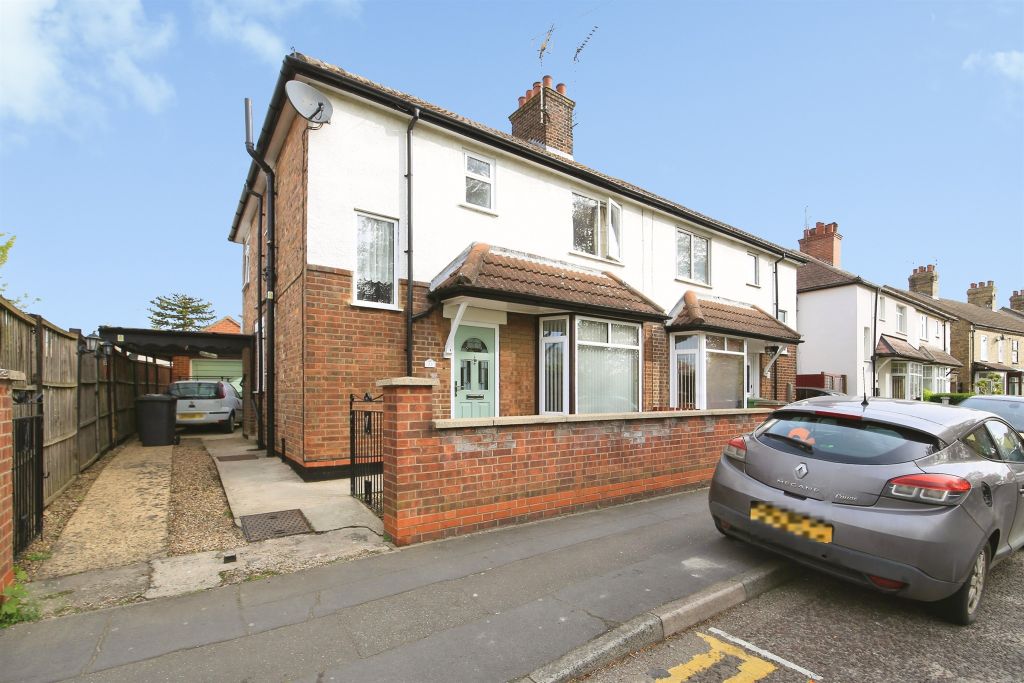 Property photo 1 of 9