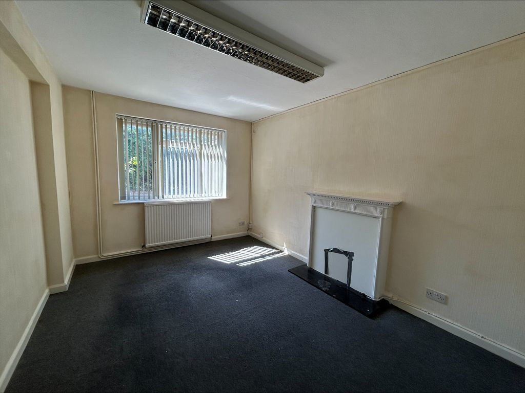 Property photo 2 of 7 Picture No. 02