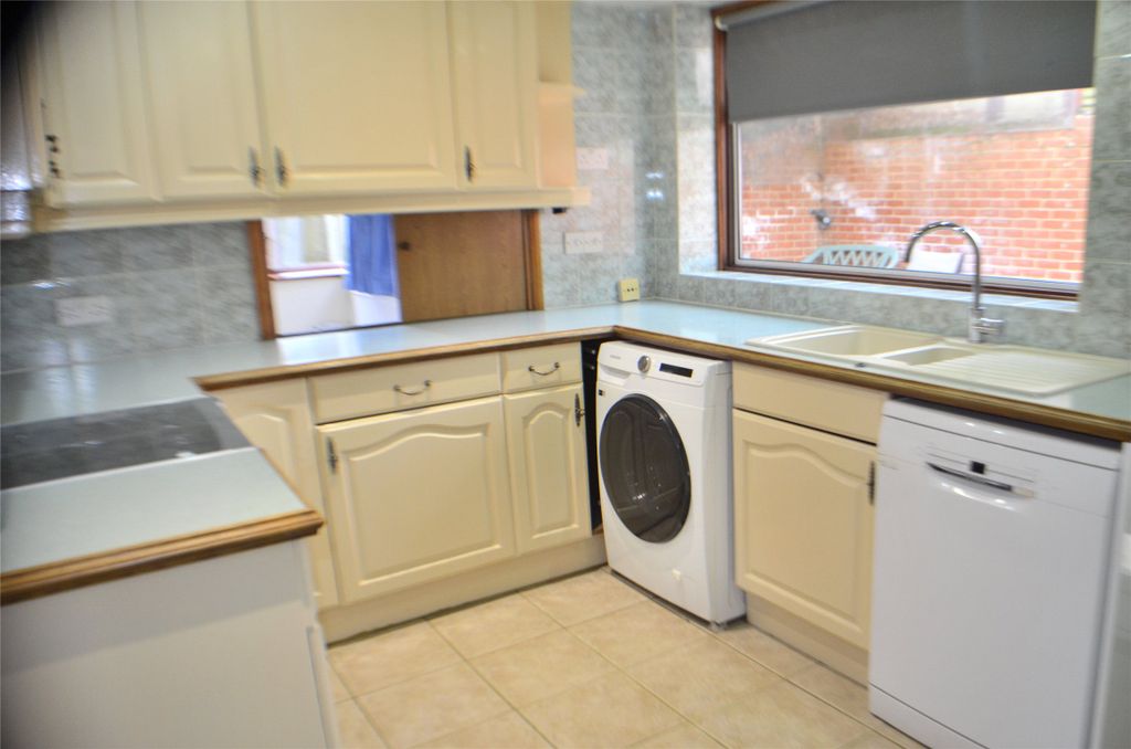 Property photo 3 of 13 Picture No. 10