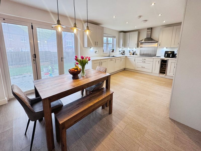 Property photo 2 of 12 Photo 9