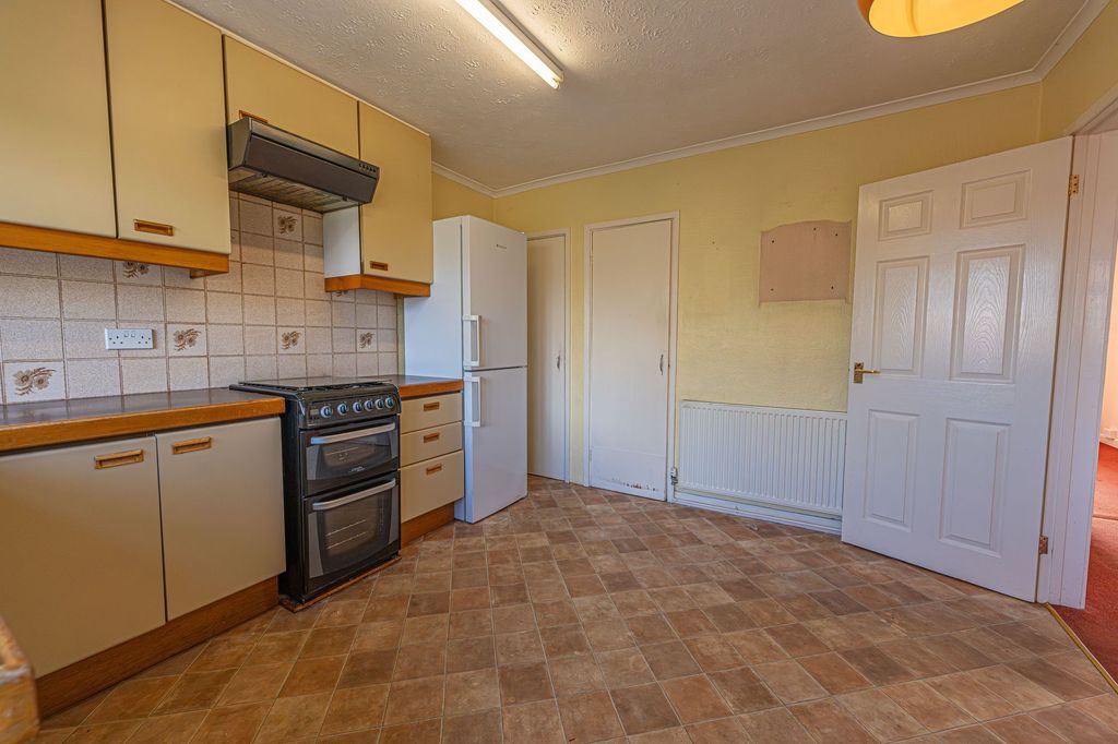 Property photo 3 of 29