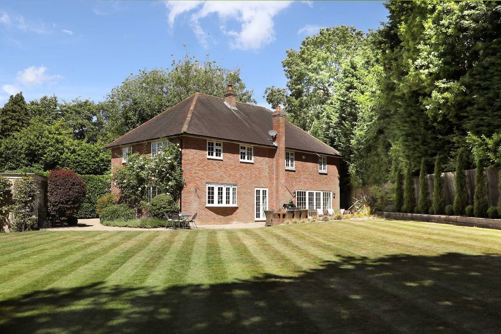 Property photo 1 of 29