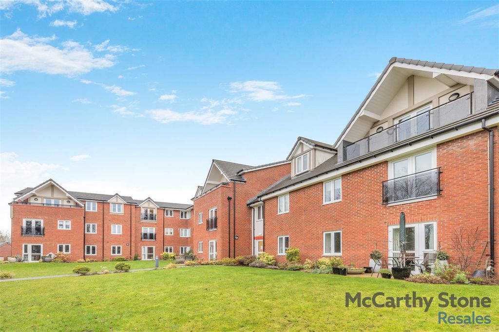 Property photo 1 of 25 8675247-Exterior02.Jpg