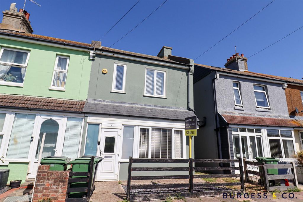 Property photo 1 of 21 Cliftonville.Jpg