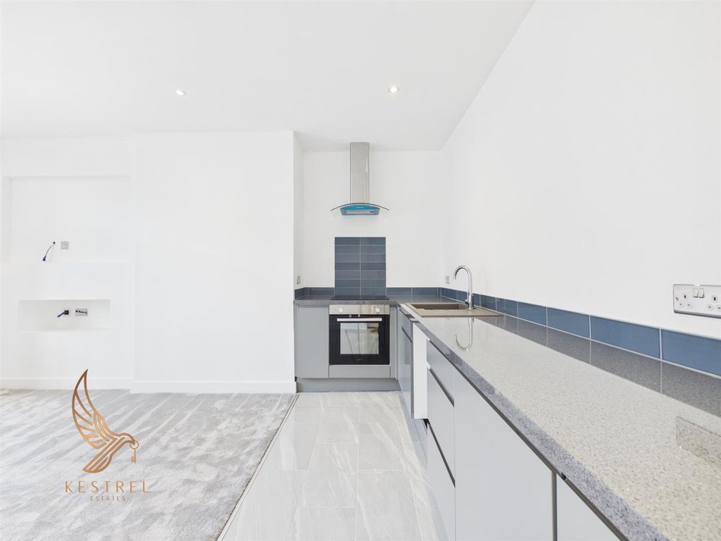 Property photo 3 of 10 4.Jpg