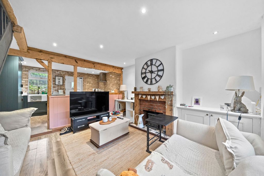 Property photo 2 of 16