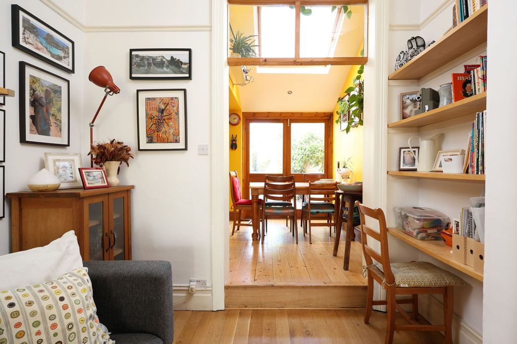 Property photo 1 of 25