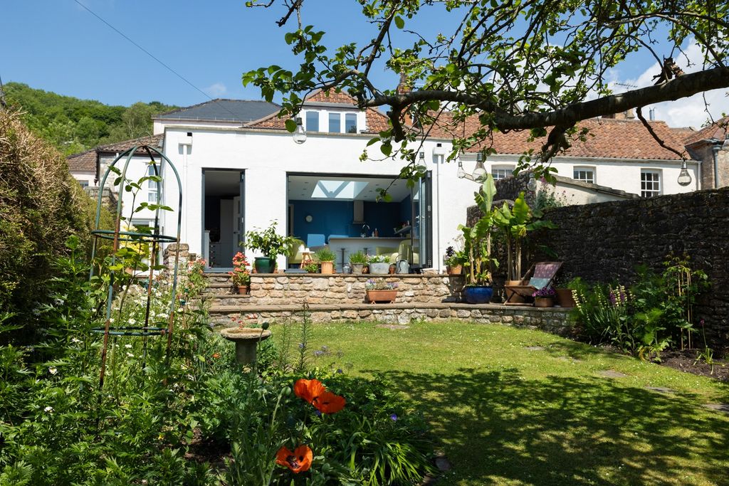 Property photo 1 of 27 3910392