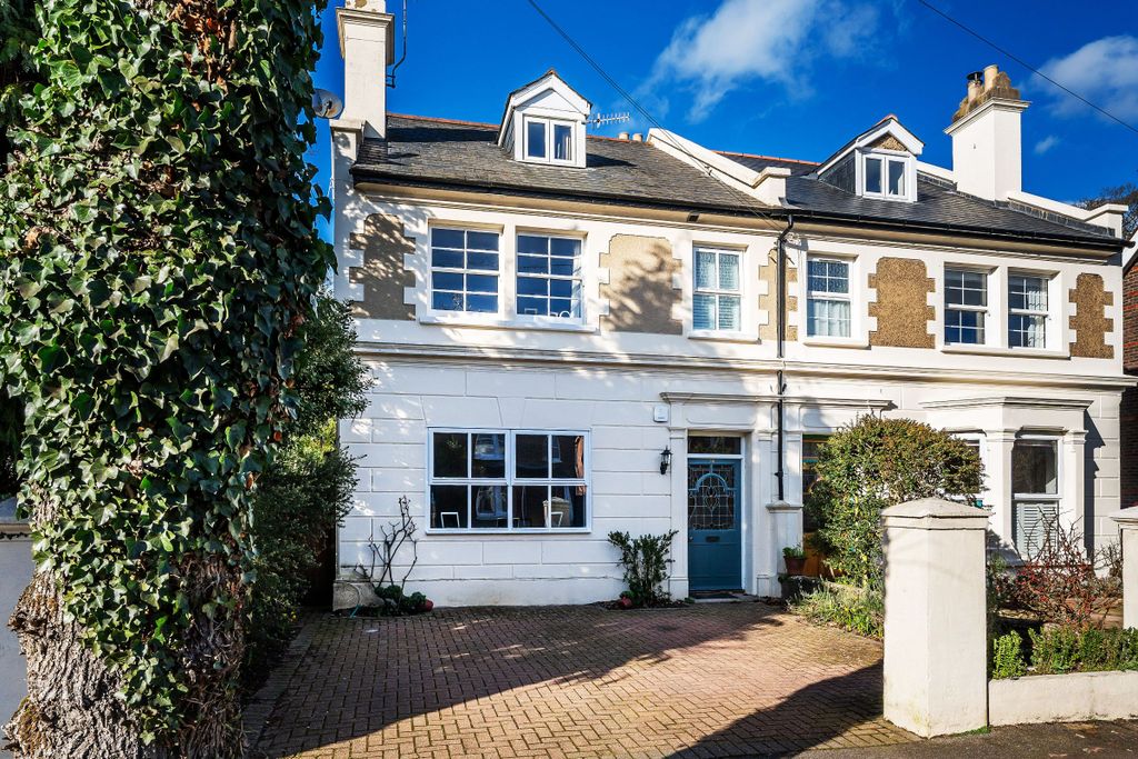 Property photo 1 of 21