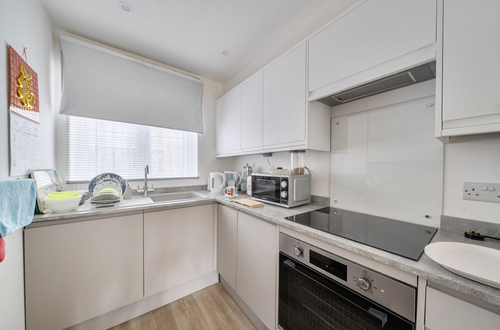 Property photo 2 of 23 2 - 1432812-7-69c2c18...