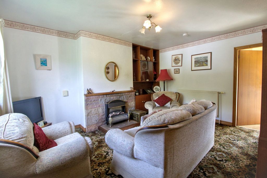 Property photo 3 of 22