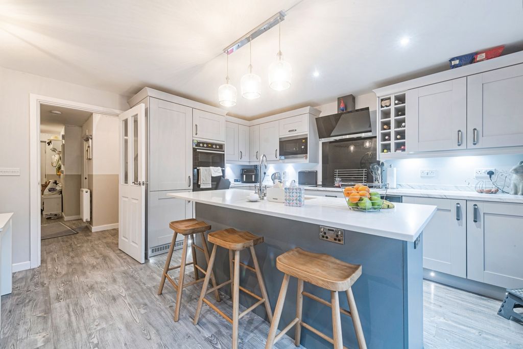 Property photo 2 of 20 Pbox-Img.Jpg