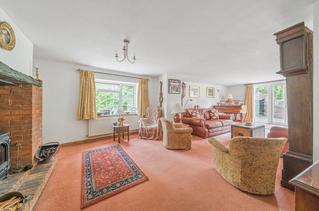 Property photo 3 of 30 1299226-21-68413d...