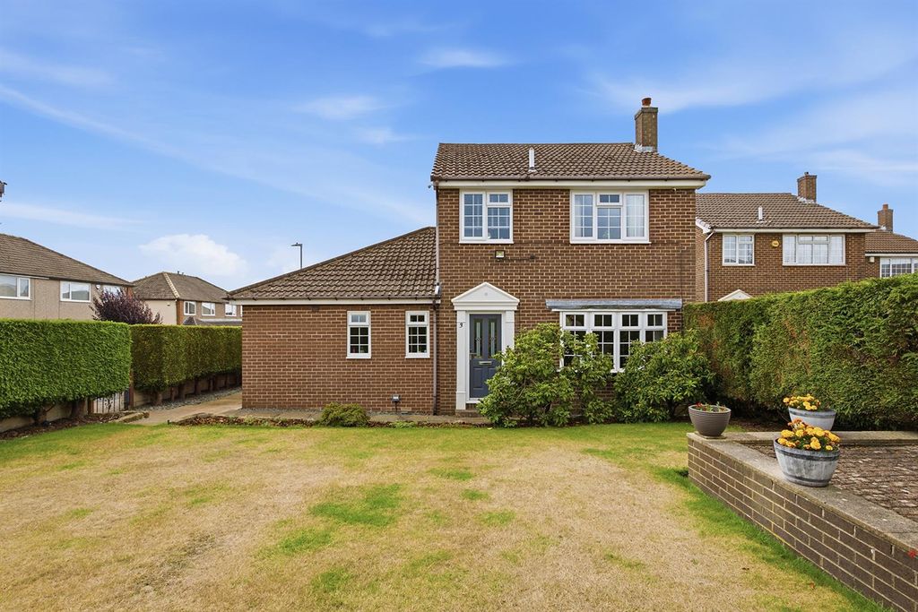 Property photo 1 of 37