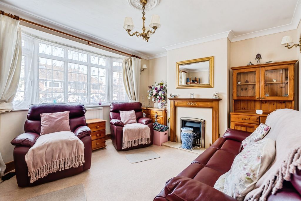 Property photo 3 of 17