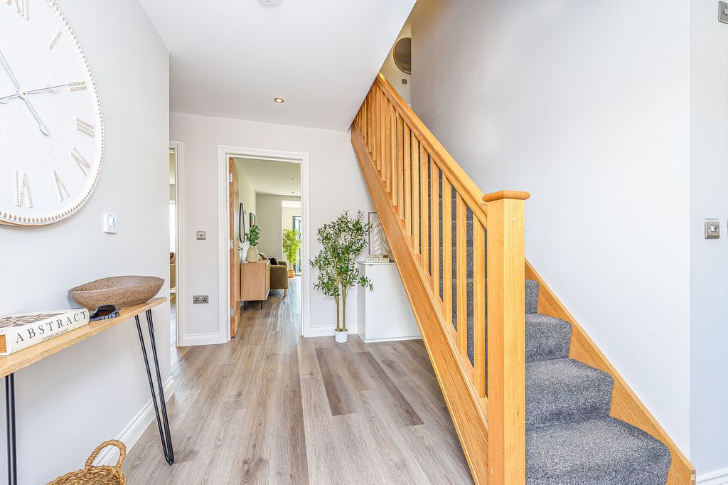 Property photo 2 of 49