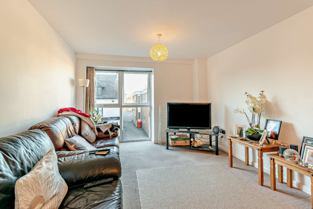 Property photo 2 of 6