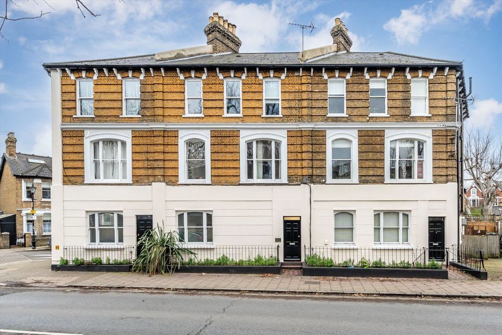 Property photo 1 of 5