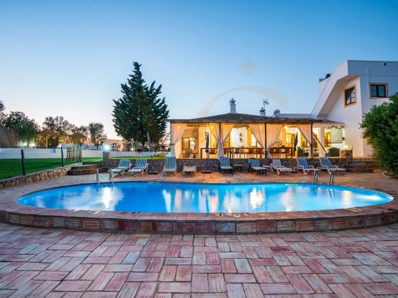 Property photo 2 of 78