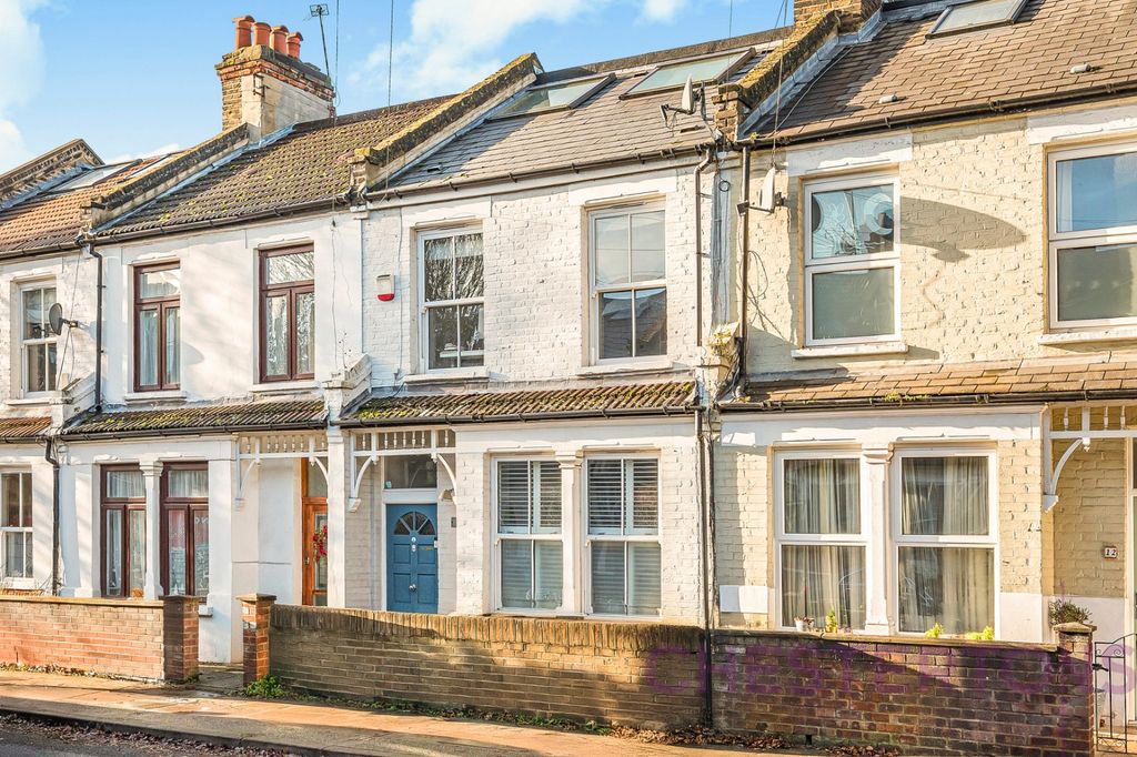 Property photo 3 of 16