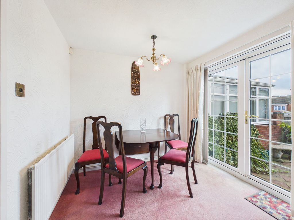 Property photo 3 of 13 Dining Kitchen