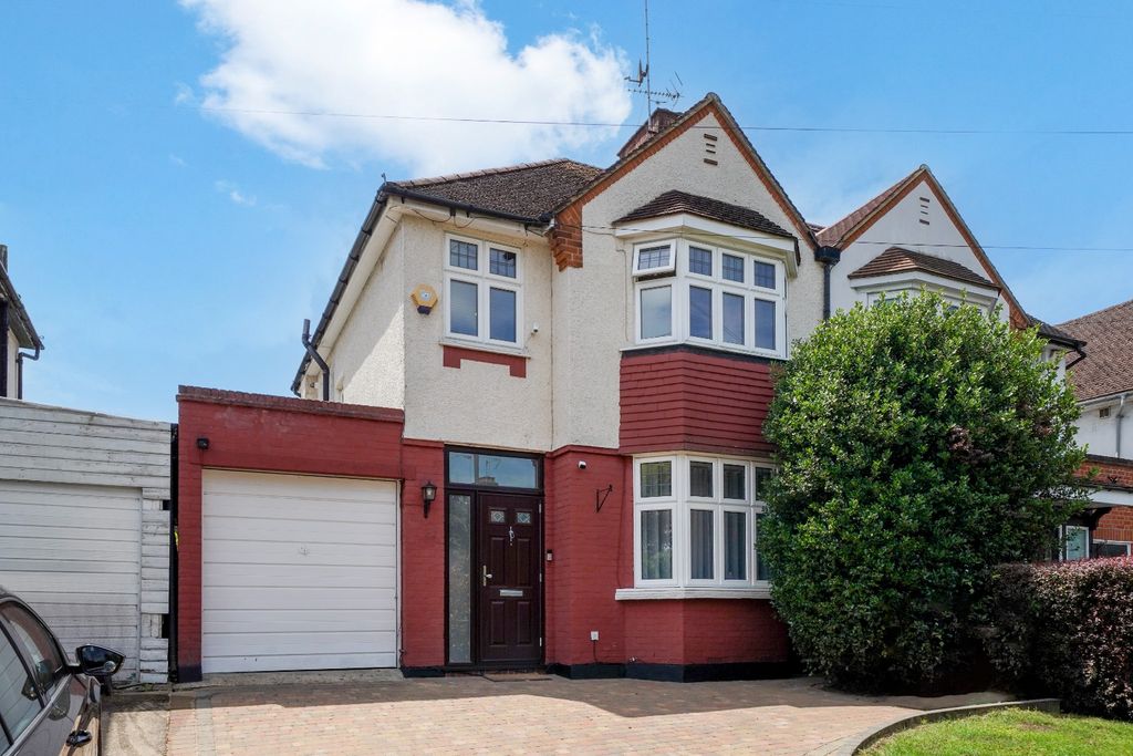 Property photo 1 of 15 5013571