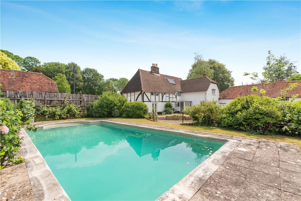 Property photo 2 of 19 Swimming Pool