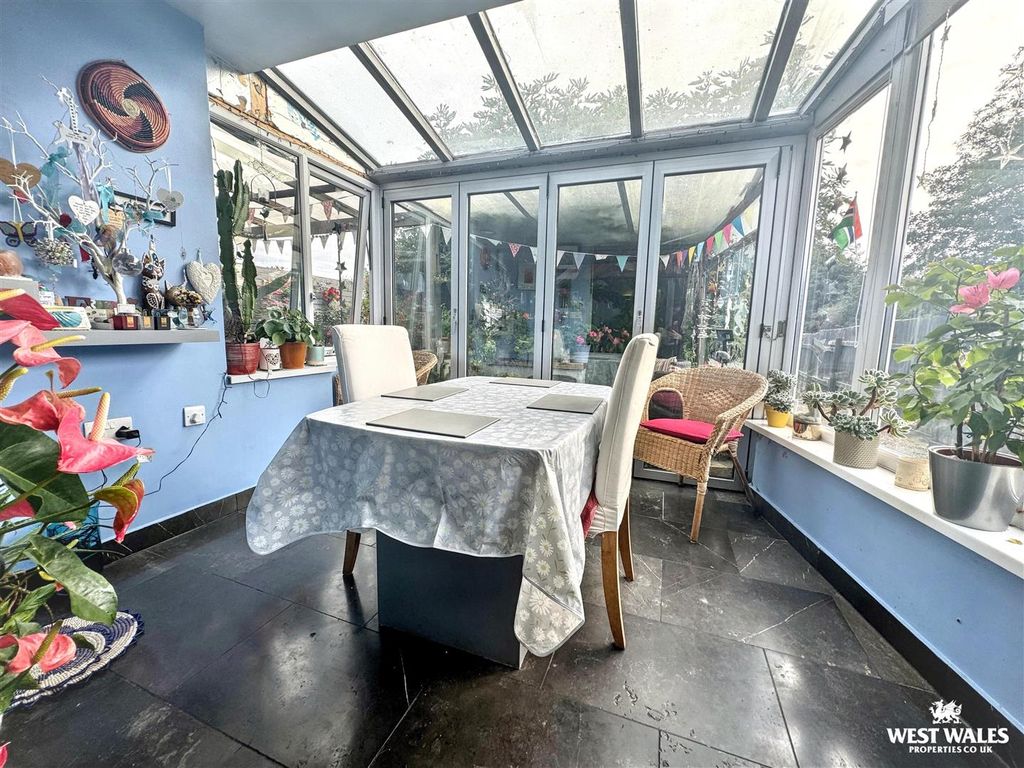 Property photo 3 of 20 Img_0042.Jpg