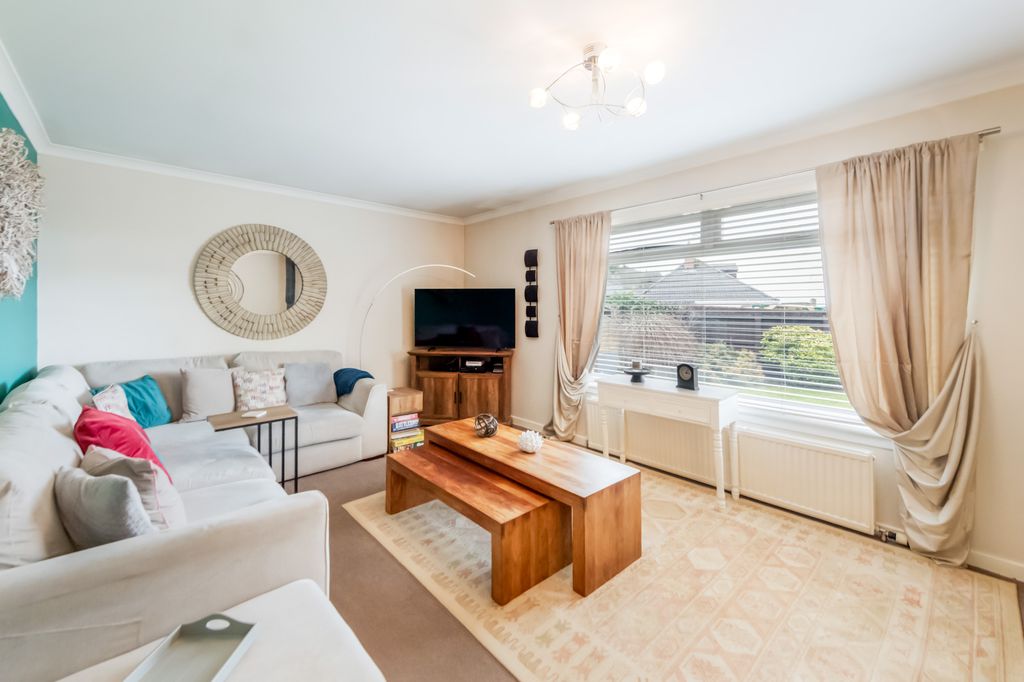 Property photo 2 of 24