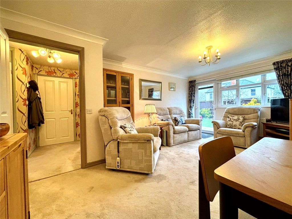 Property photo 3 of 11 Living Dining Room