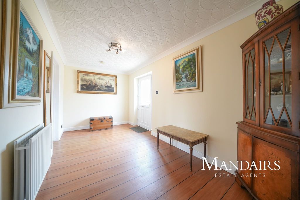 Property photo 3 of 25