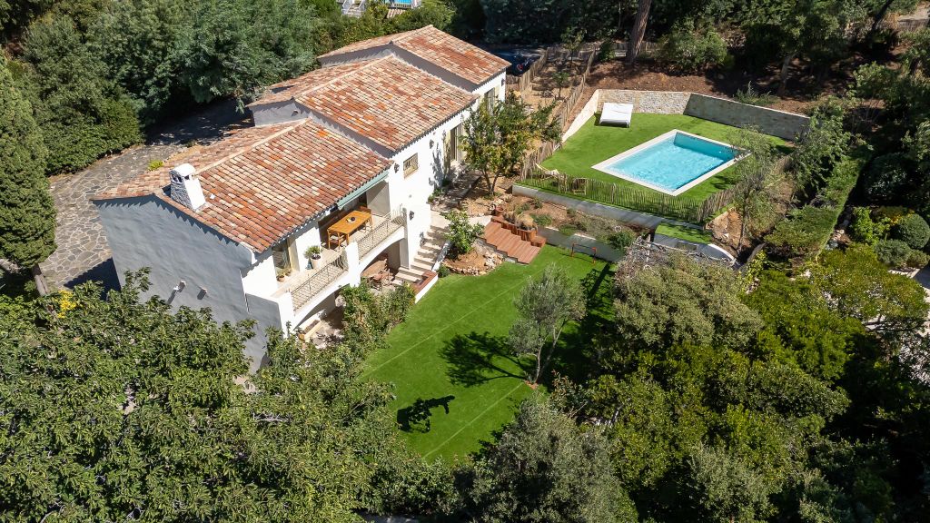 Property photo 1 of 16 Image