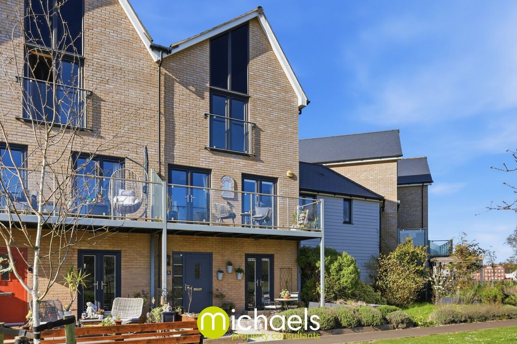 Property photo 1 of 35