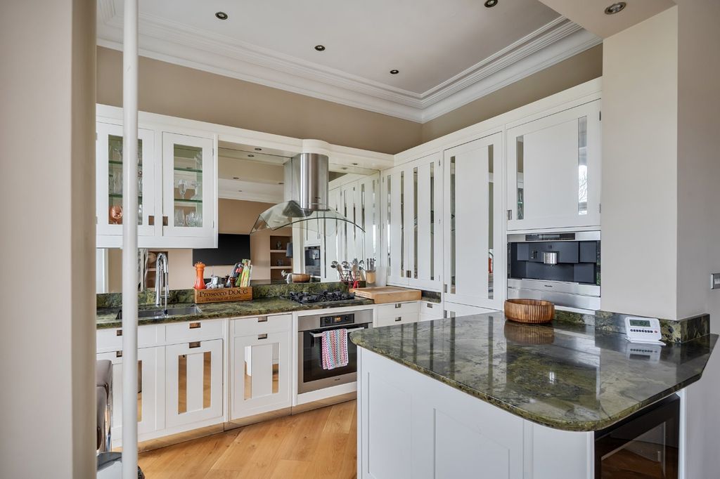 Property photo 3 of 13 Picture No. 19