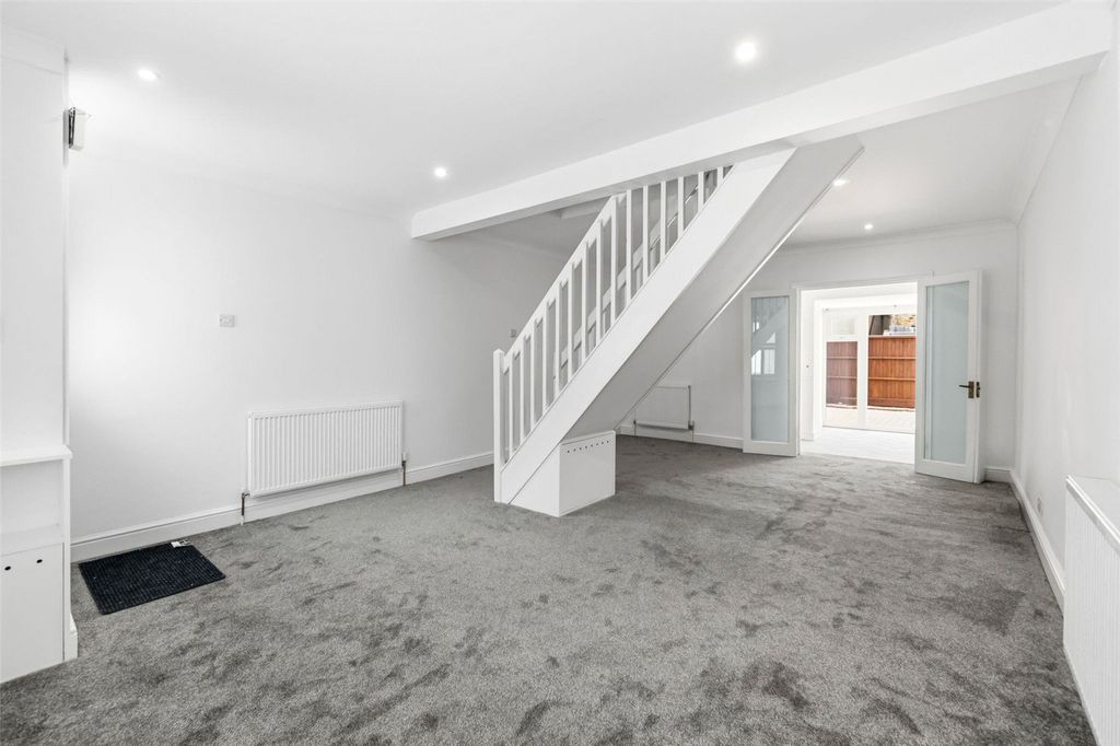 Property photo 2 of 11 Picture No. 04