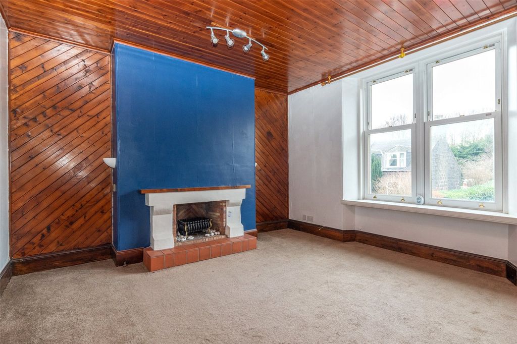 Property photo 2 of 12 Picture No. 22