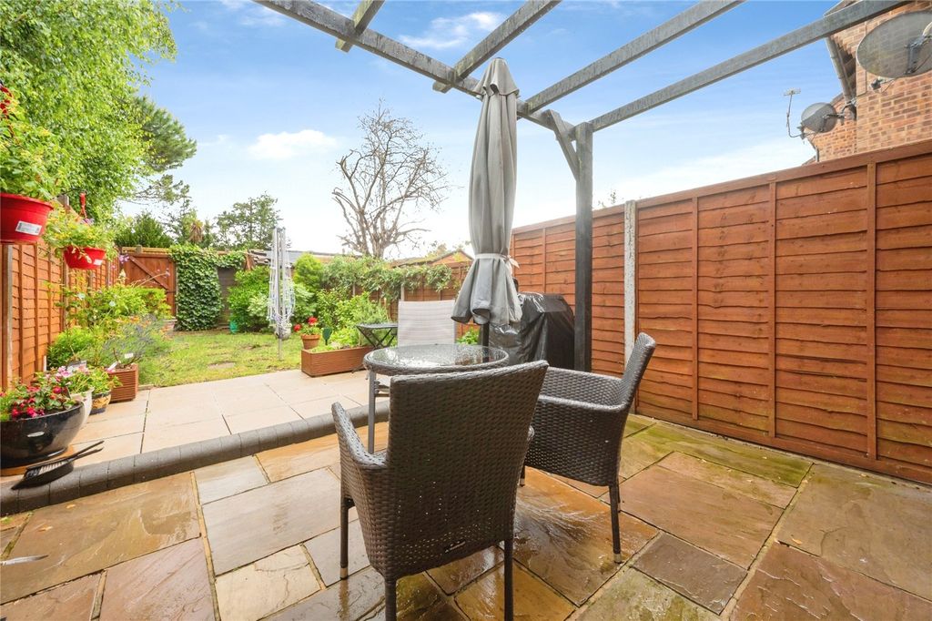Property photo 2 of 10 Picture No. 24