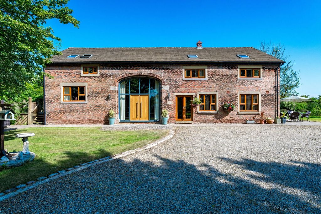 Property photo 1 of 26