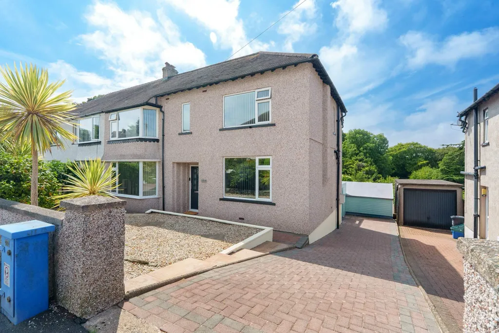 Property photo 1 of 38
