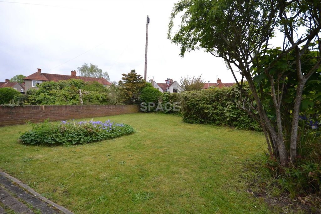 Property photo 3 of 15