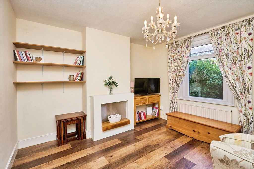 Property photo 3 of 15 Picture No. 13