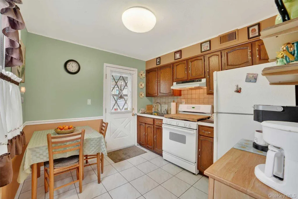 Property photo 3 of 18 <Alttext/>