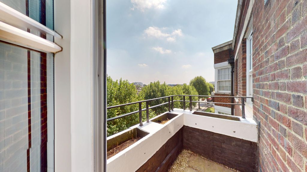 Property photo 2 of 8 Room 2 Balcony