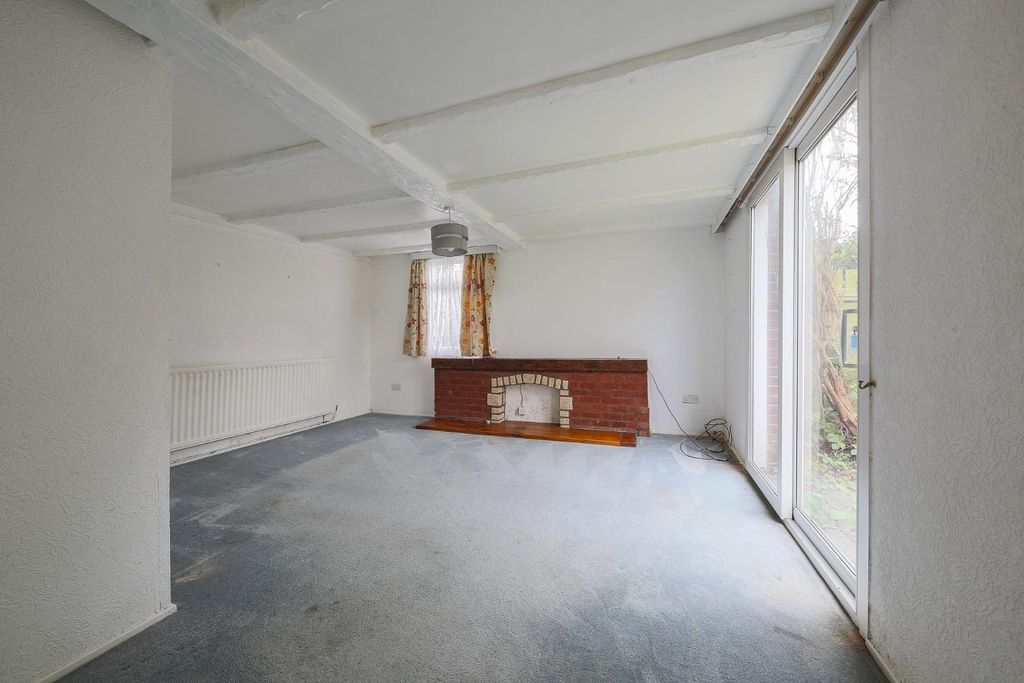 Property photo 2 of 18 Living Room