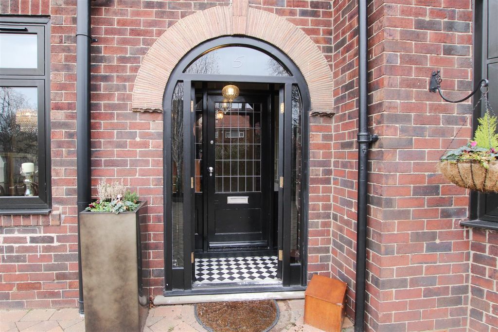 Property photo 2 of 31 Front Door