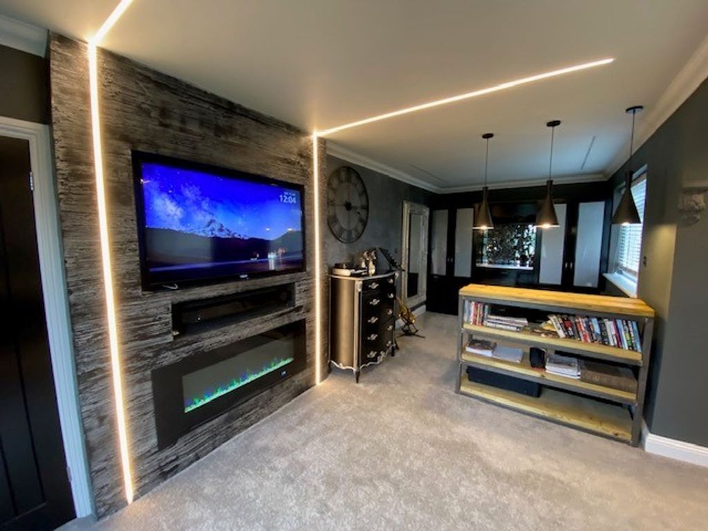 Property photo 2 of 30