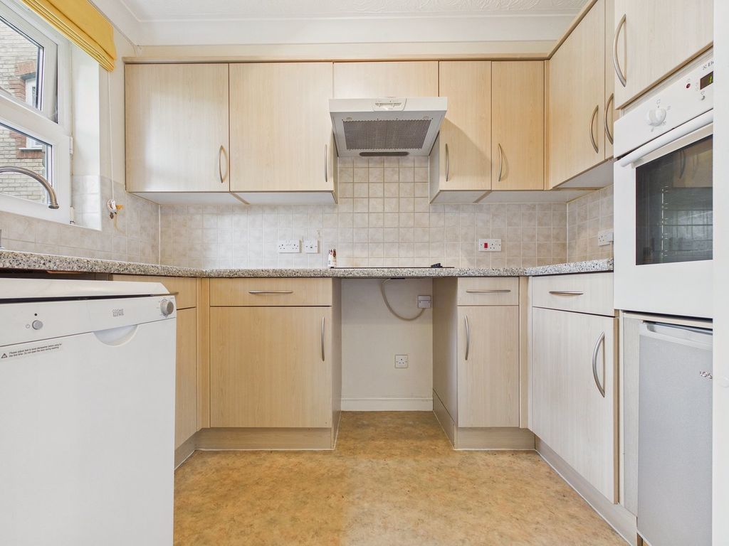 Property photo 2 of 8